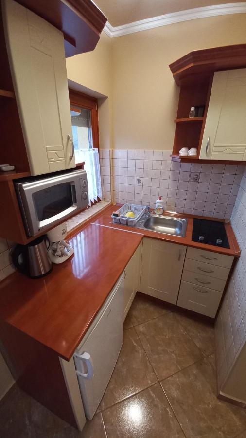 Nefelejcs Fagyizo Es Apartmanhaz Kistolmacs Εξωτερικό φωτογραφία
